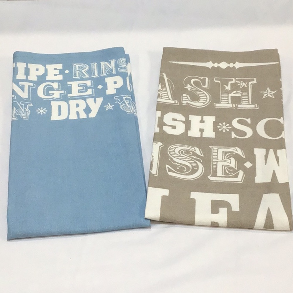 Luxury two piece kitchen towel set never used